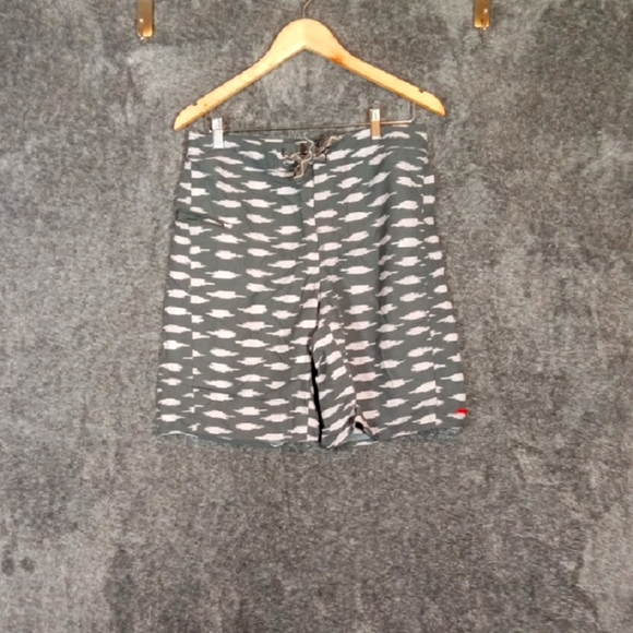 Patagonia  Mens Wavefarer  BoardShorts with Unique Pattern Swim Trucks Size 31 - Picture 1 of 8